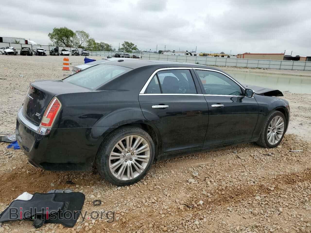 2011 CHRYSLER 300 - VIN: 2C3CA6CT7BH598657 - Фото 3