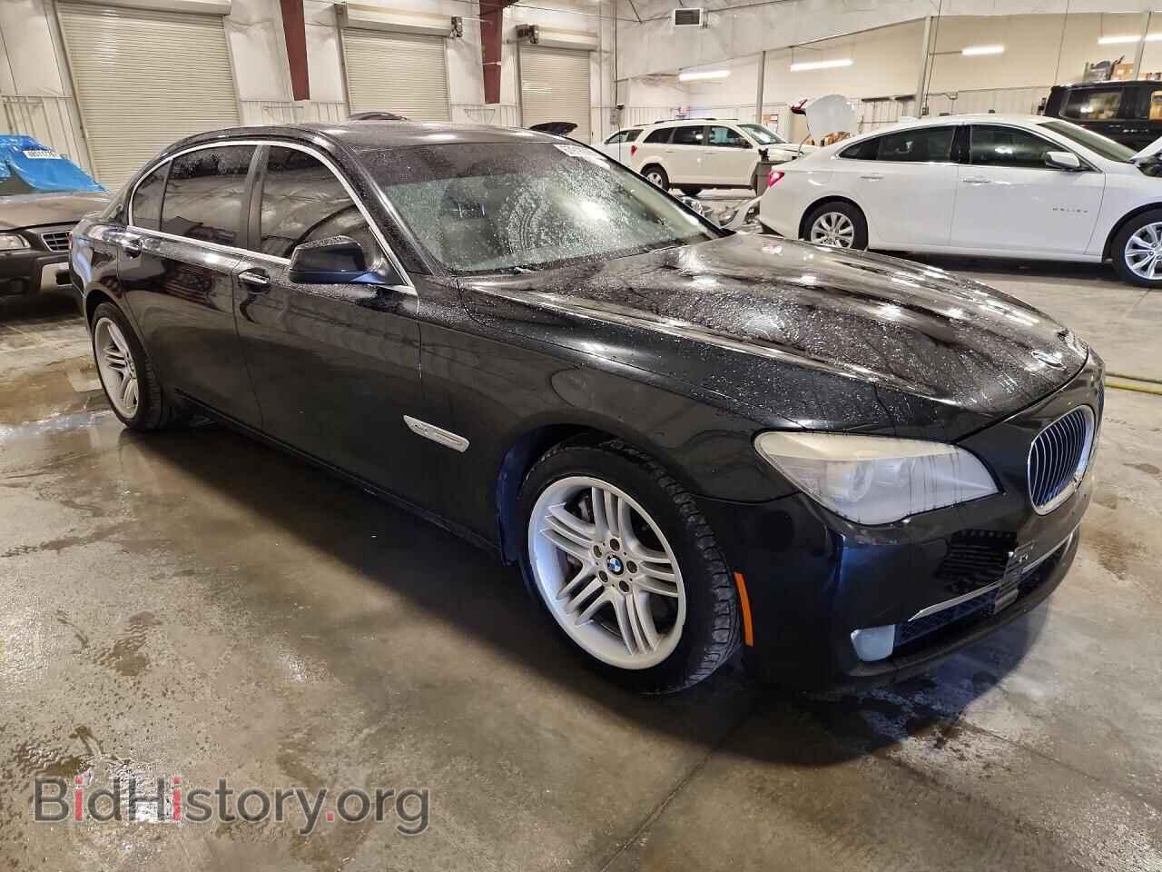 2011 BMW 7 SERIES - VIN: WBAKC8C55BC433883 - Photo 4