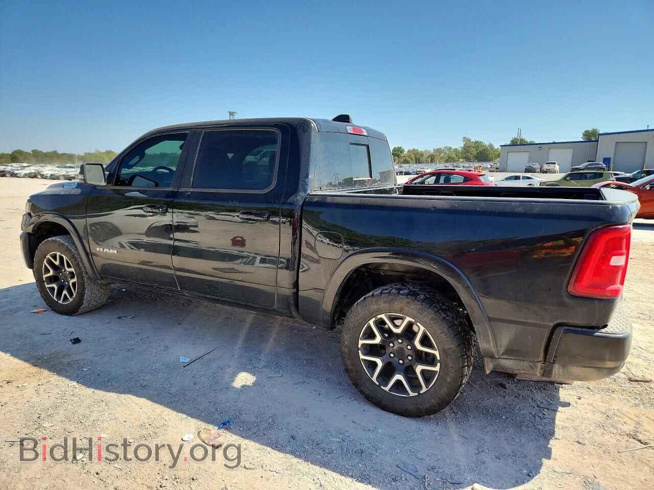 2025 RAM 1500 - VIN: 1C6SRFJP0SN585317 - Фото 2