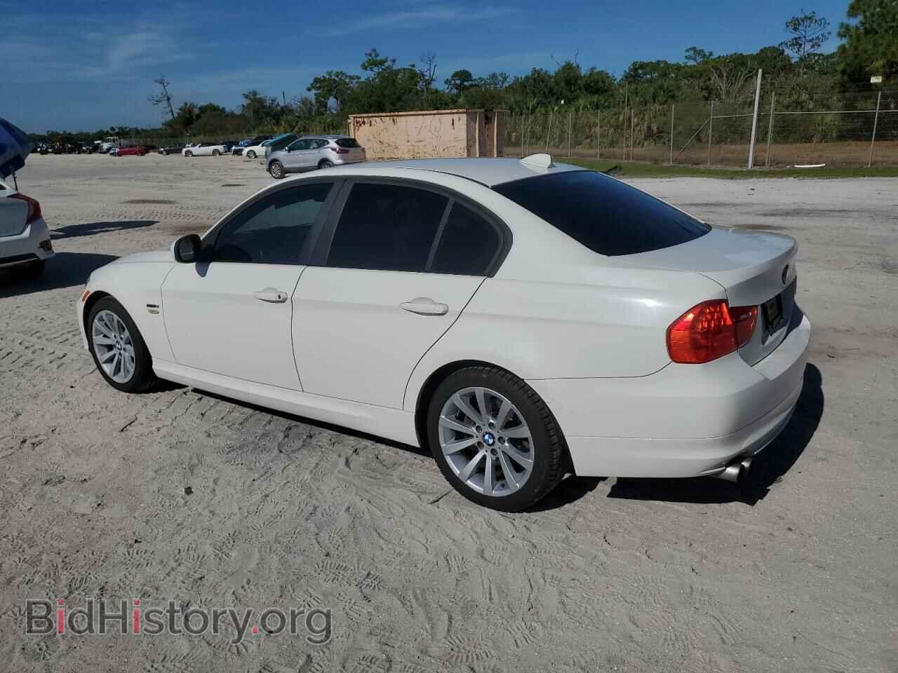 2011 BMW 3 SERIES - VIN: WBAPH7C56BE851102 - Фото 2