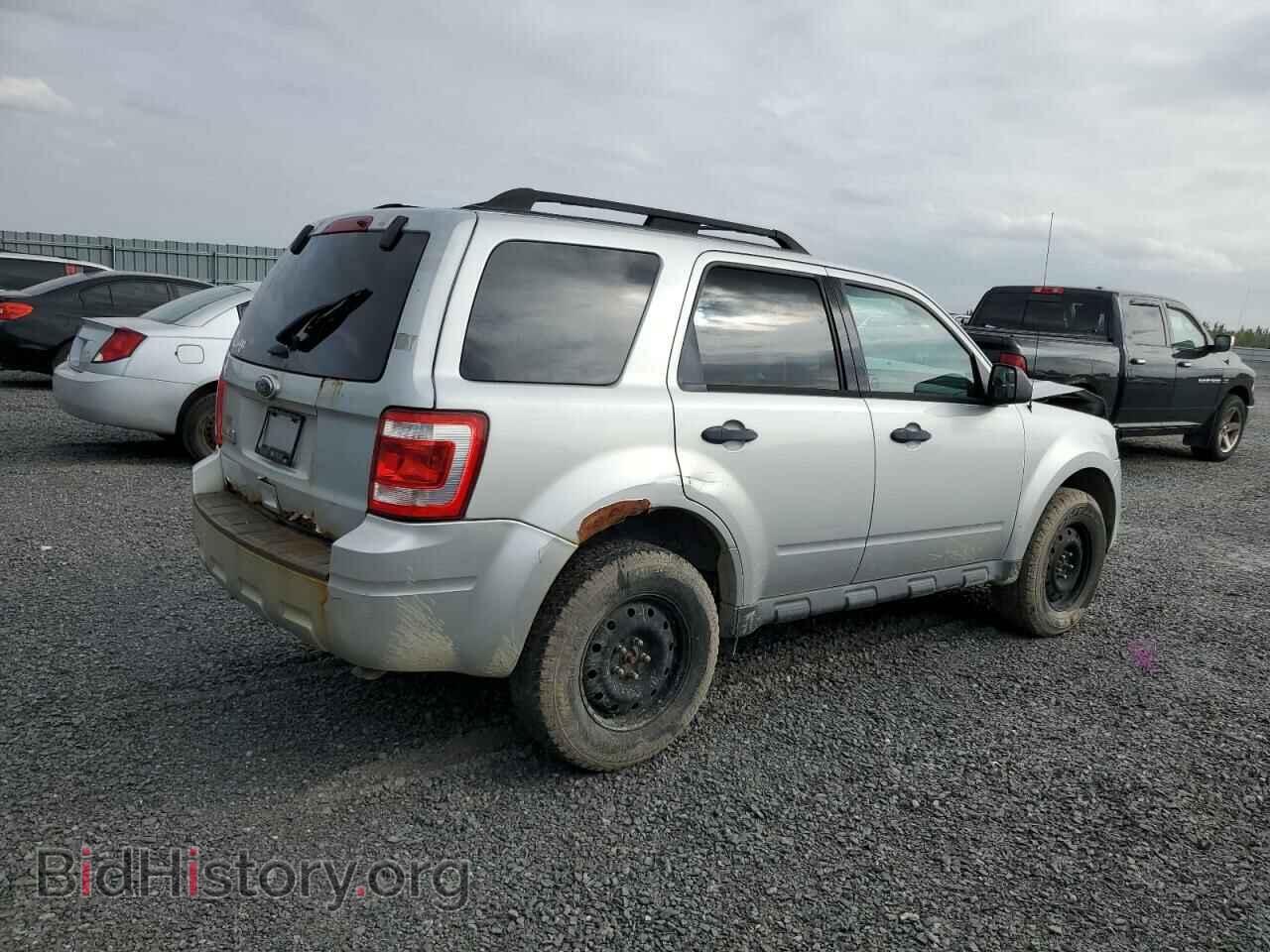 2011 FORD ESCAPE - VIN: 1FMCU9D75BKB39976 - Фото 3