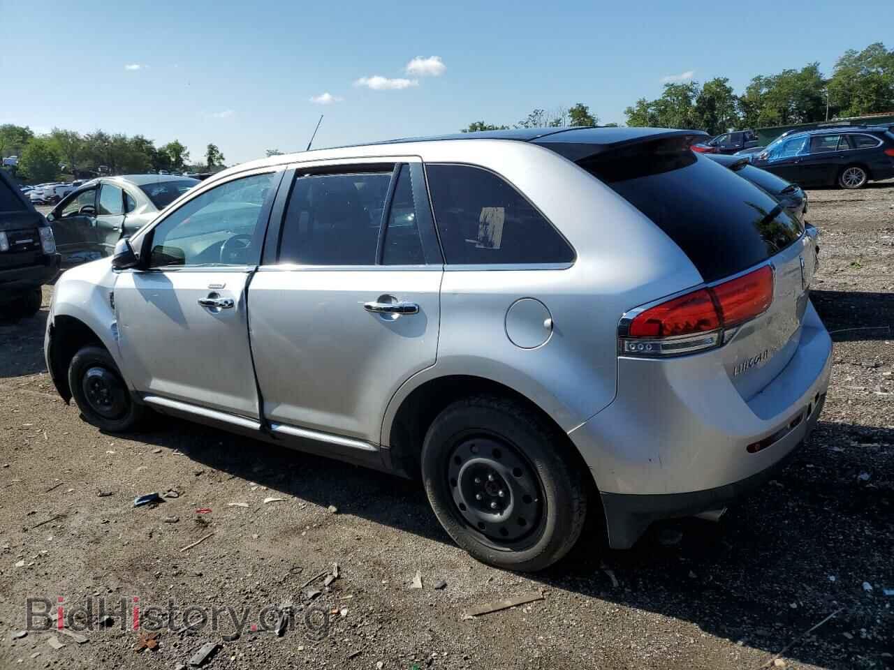 2011 LINCOLN MKX - VIN: 2LMDJ8JK9BBJ28591 - Фото 2