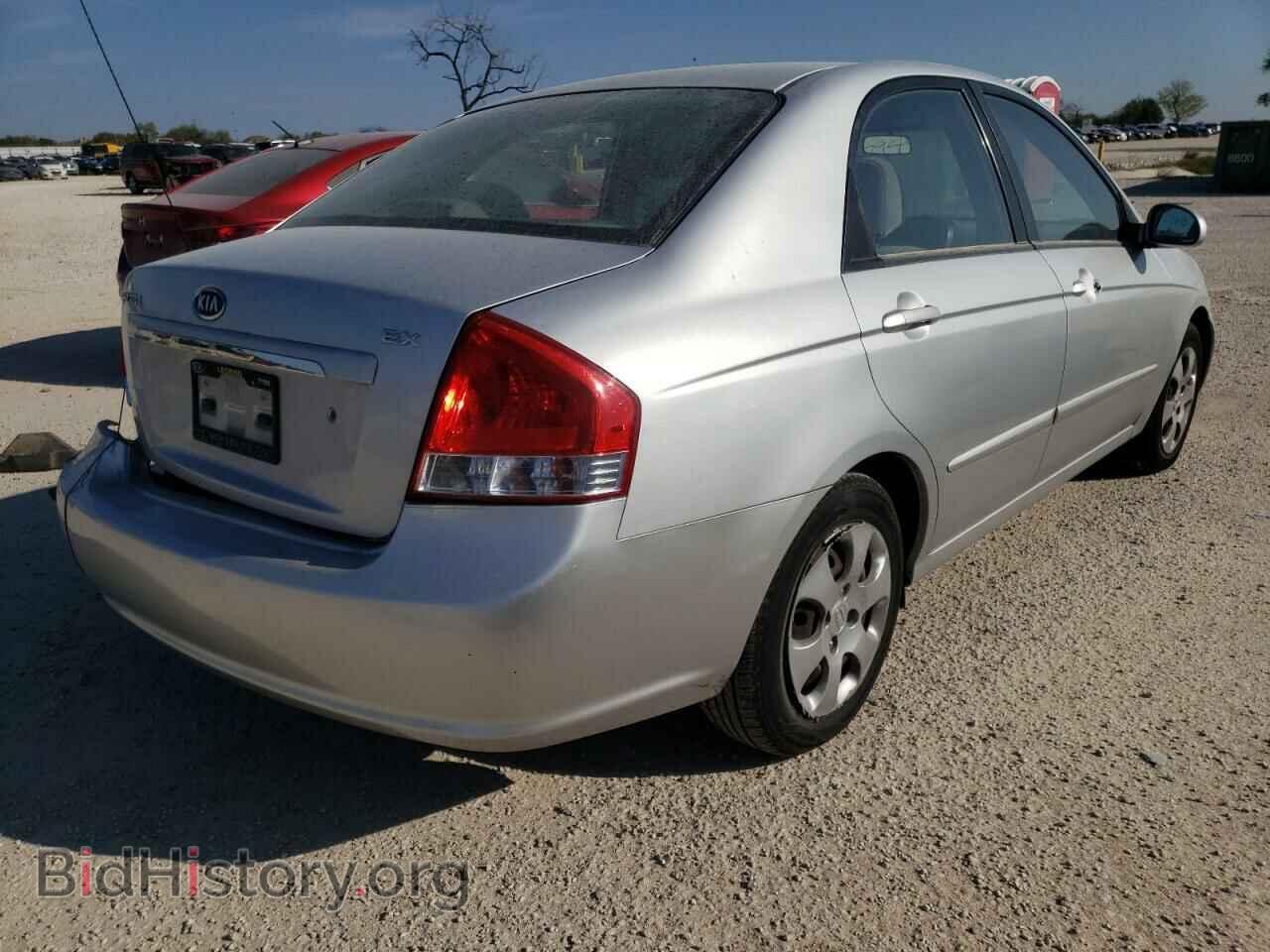 2009 KIA SPECTRA - VIN: KNAFE222995662226 - Фото 4