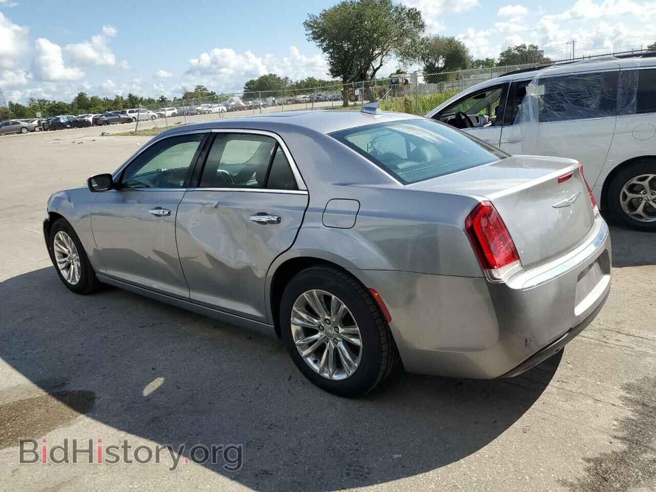 2016 CHRYSLER 300 - VIN: 2C3CCAEG1GH151732 - Фото 2