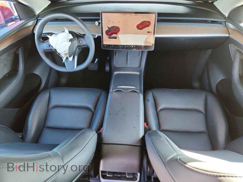 2025 Tesla MODEL Y (VIN 7SAYGDED8SF304637) — photo 8 of 15