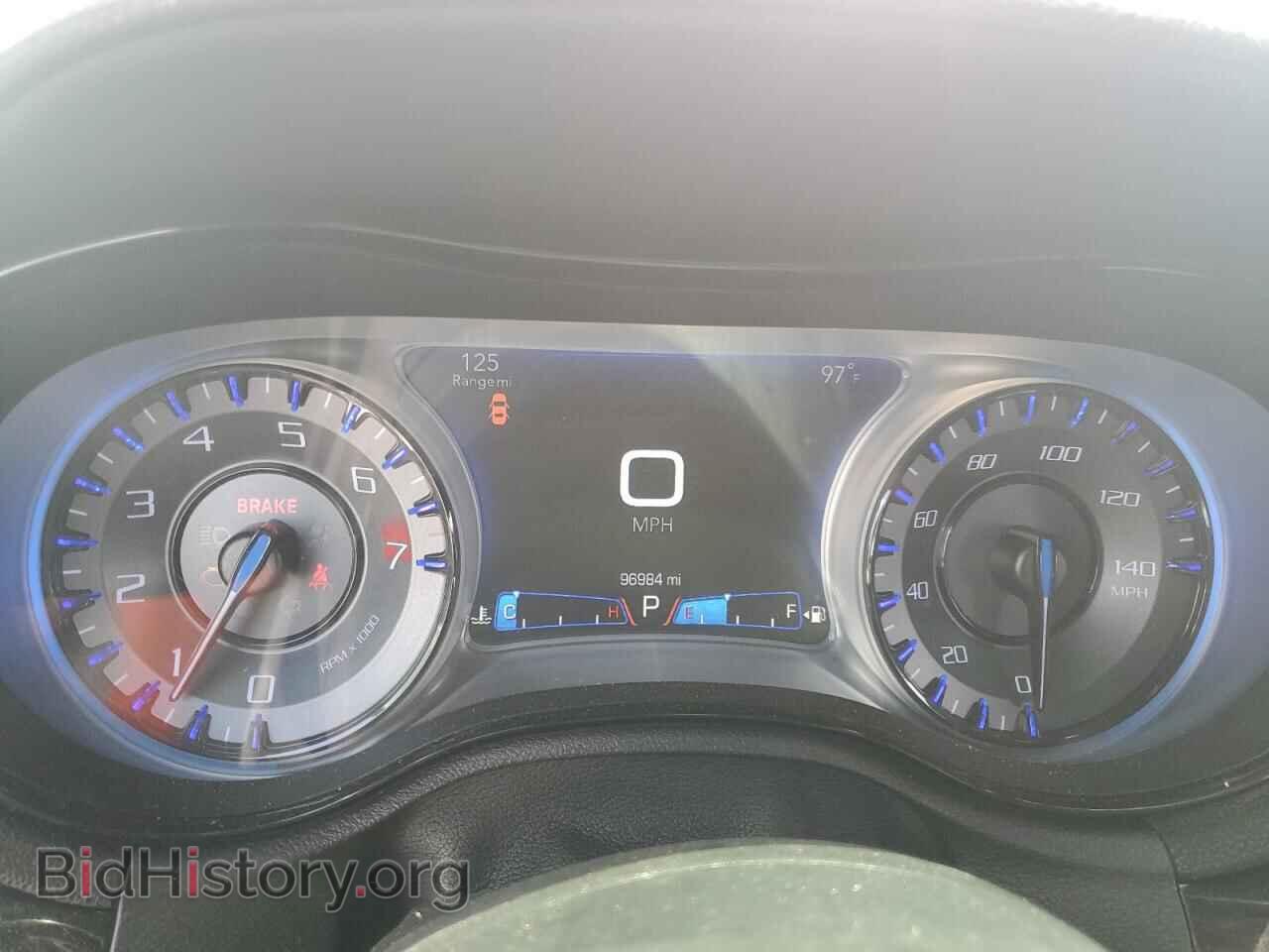 2018 CHRYSLER 300 - VIN: 2C3CCABG0JH222592 - Фото 9