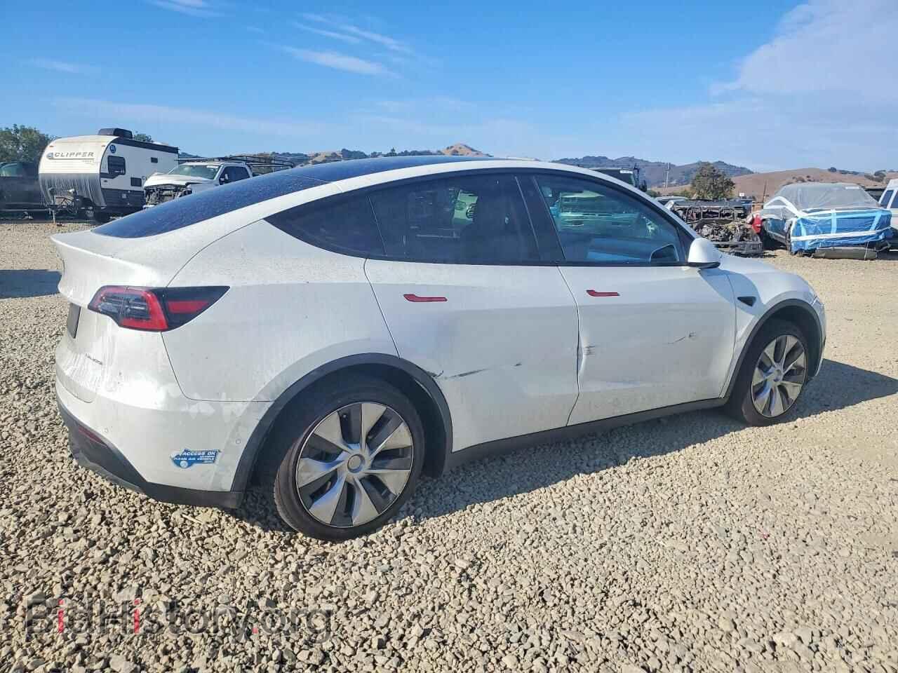 2021 TESLA MODEL Y - VIN: 5YJYGAEE1MF212261 - Photo 3