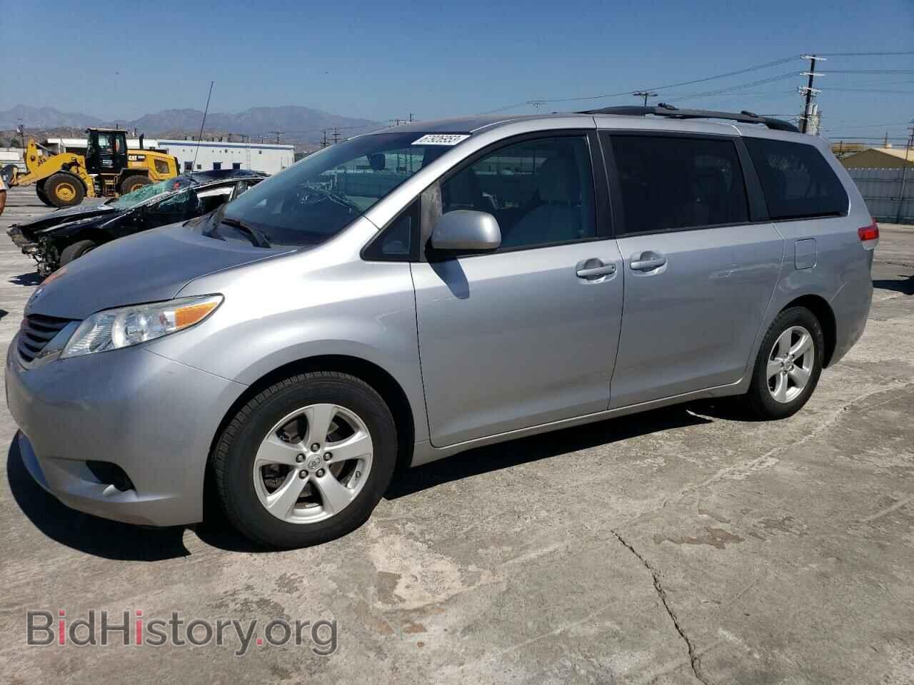 Фотография 5TDKK3DC6CS209267 - TOYOTA All Models 2012