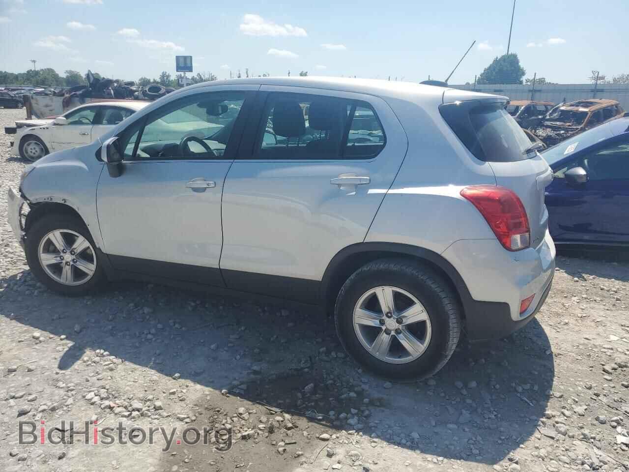 2020 CHEVROLET TRAX - VIN: 3GNCJKSB1LL207886 - Фото 2