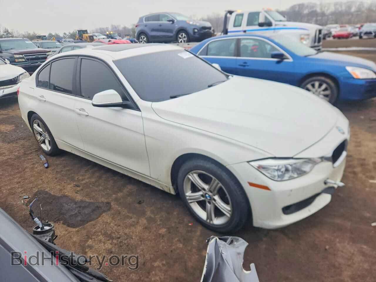 2014 BMW 3 SERIES - VIN: WBA3C3C55EPV90186 - Фото 15