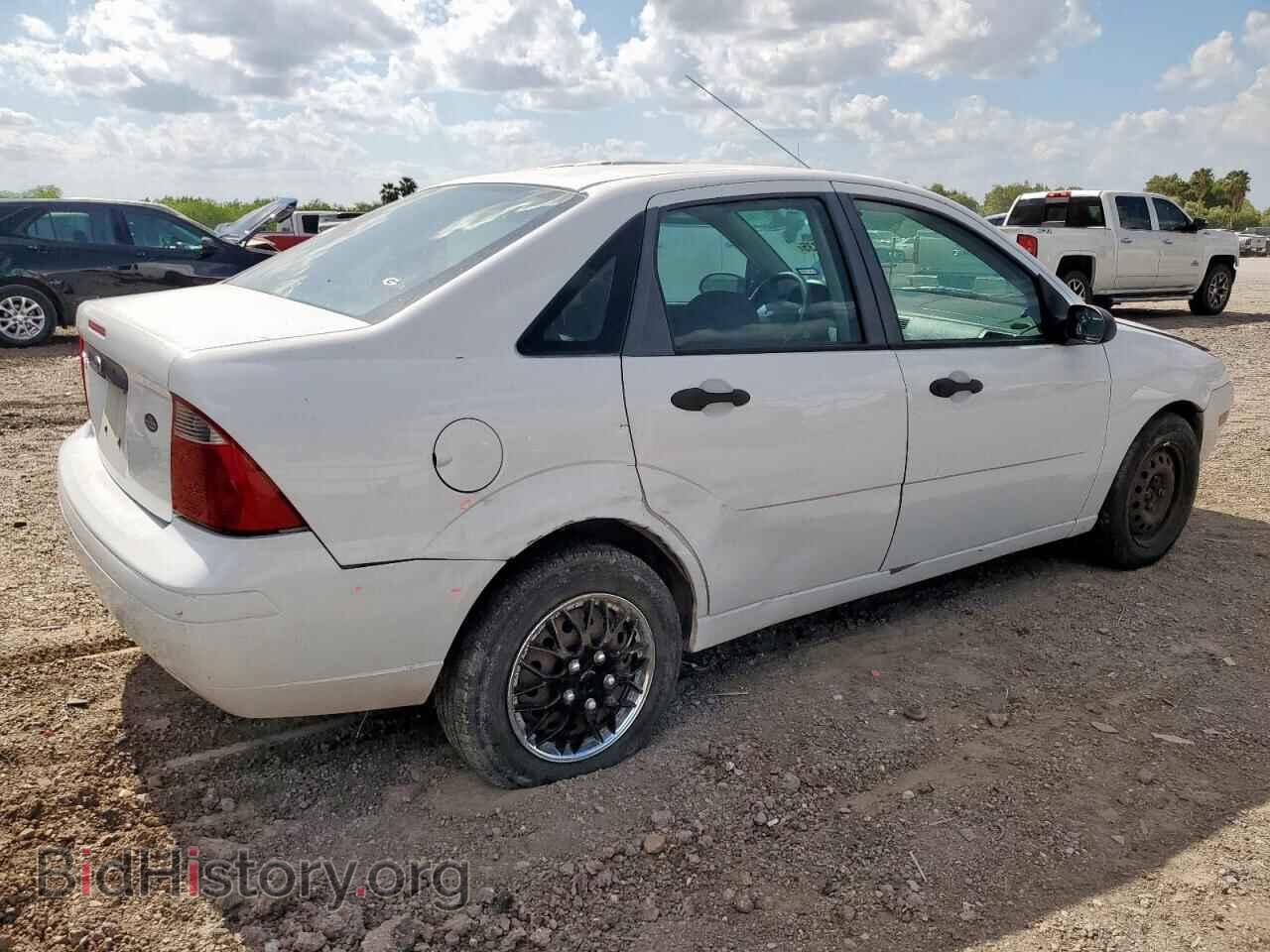 2007 FORD FOCUS - VIN: 1FAFP34NX7W242286 - Фото 3