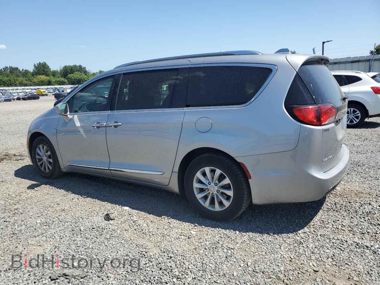 2019 CHRYSLER PACIFICA - VIN: 2C4RC1BG0KR582849 - Фото 2
