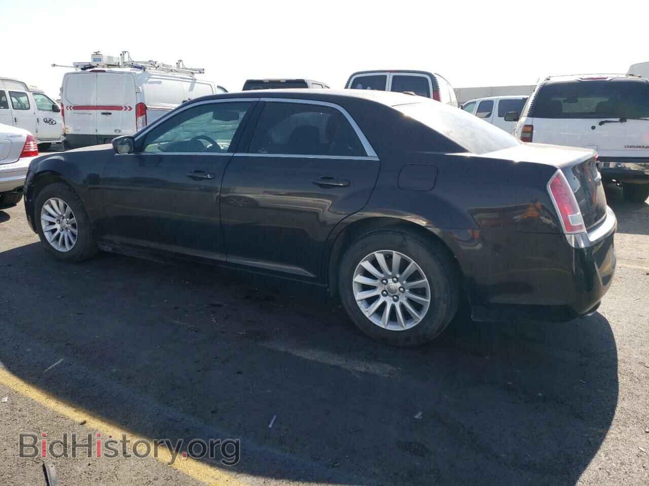 2013 CHRYSLER 300 - VIN: 2C3CCAAG7DH615821 - Фото 2