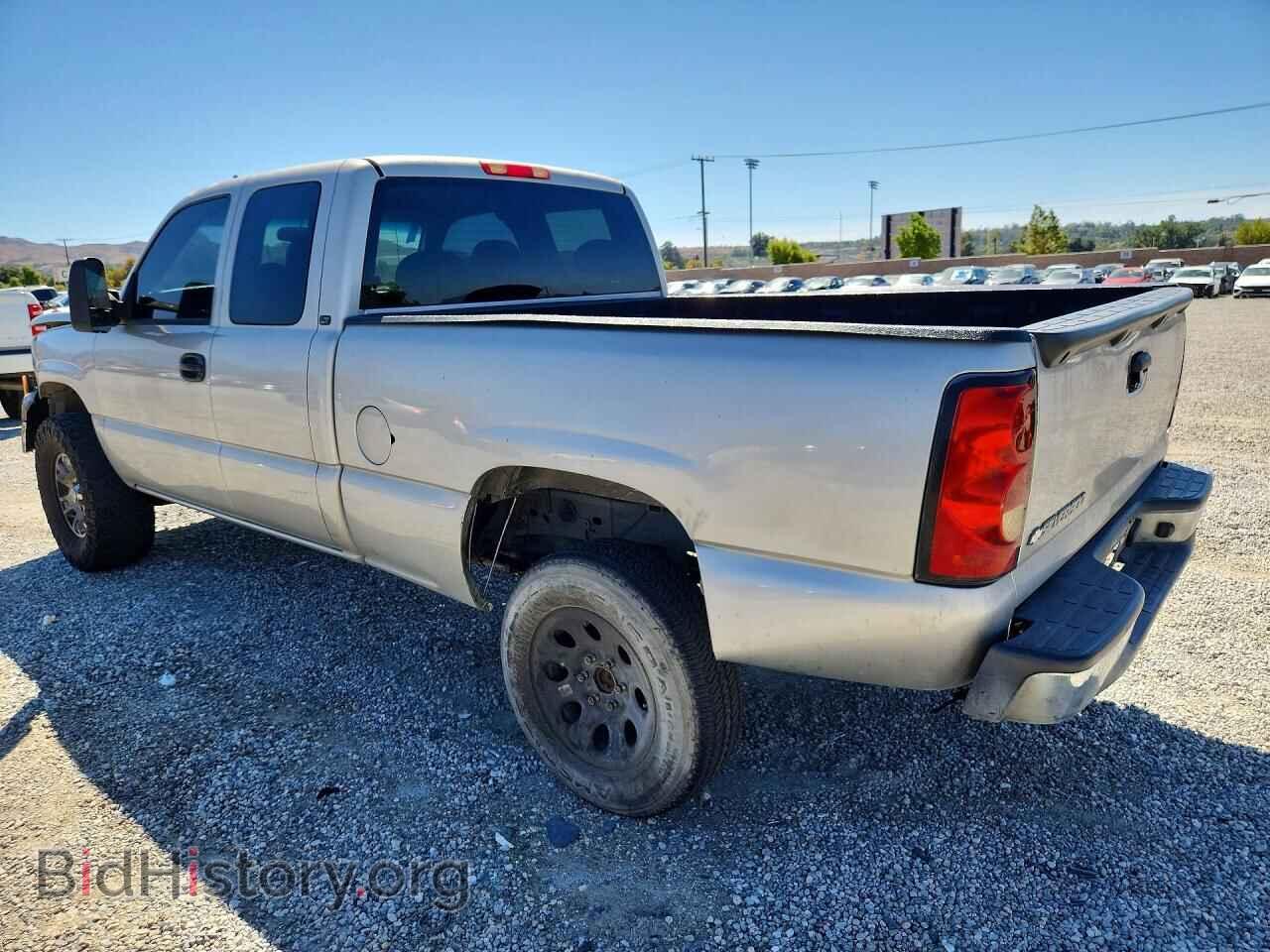 2006 CHEVROLET SILVERADO - VIN: 2GCEC19TX61107635 - Фото 2