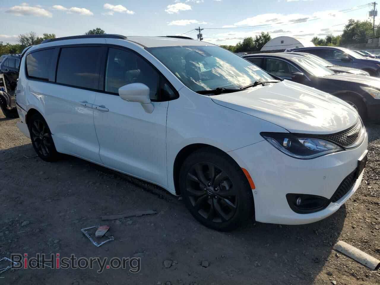 2019 CHRYSLER PACIFICA - VIN: 2C4RC1BGXKR531987 - Фото 4