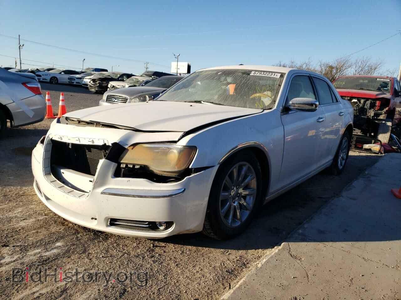 2012 CHRYSLER 300 - VIN: 2C3CCACG3CH166441 - Фото 2