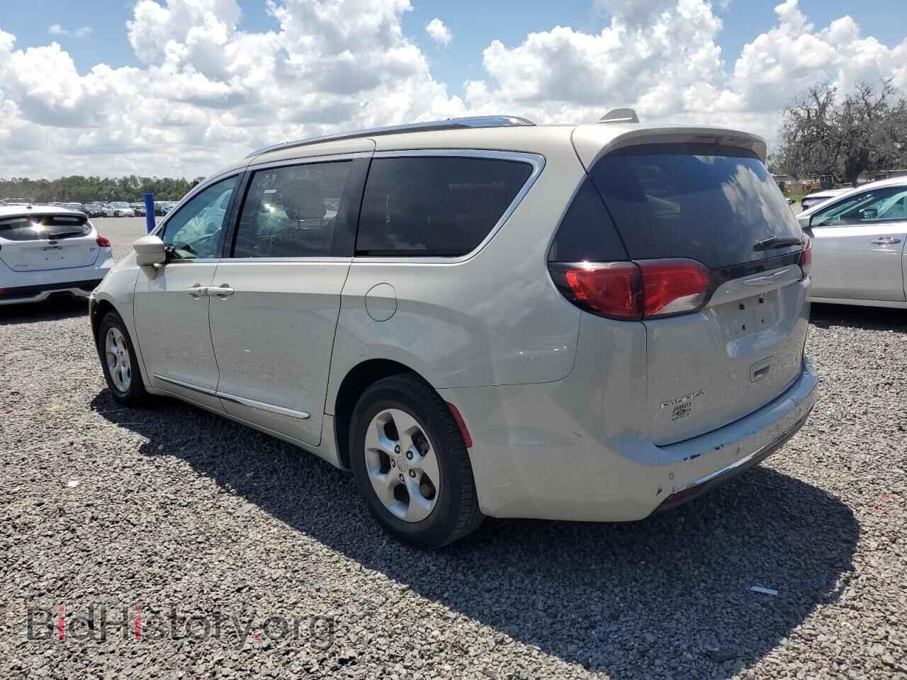 2017 CHRYSLER PACIFICA - VIN: 2C4RC1EG3HR560560 - Фото 2