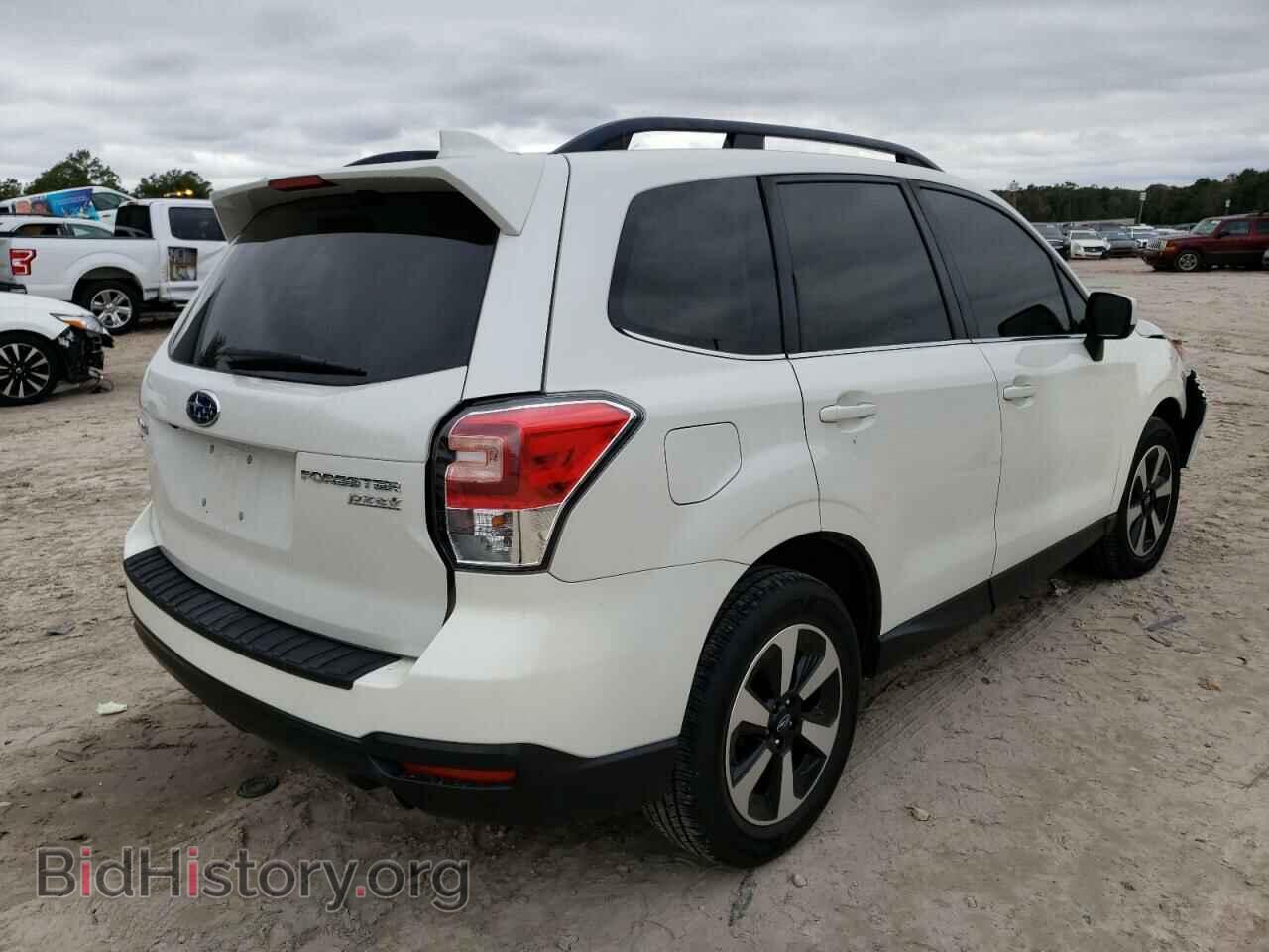 2017 SUBARU FORESTER - VIN: JF2SJAJCXHH508382 - Фото 3