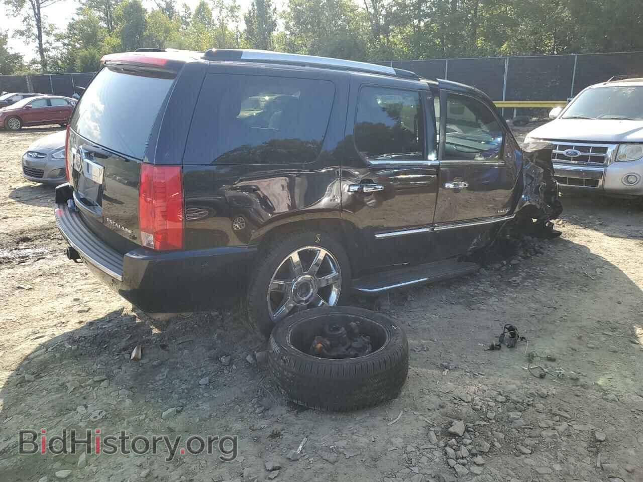 2011 CADILLAC ESCALADE - VIN: 1GYS4BEF1BR220973 - Фото 3
