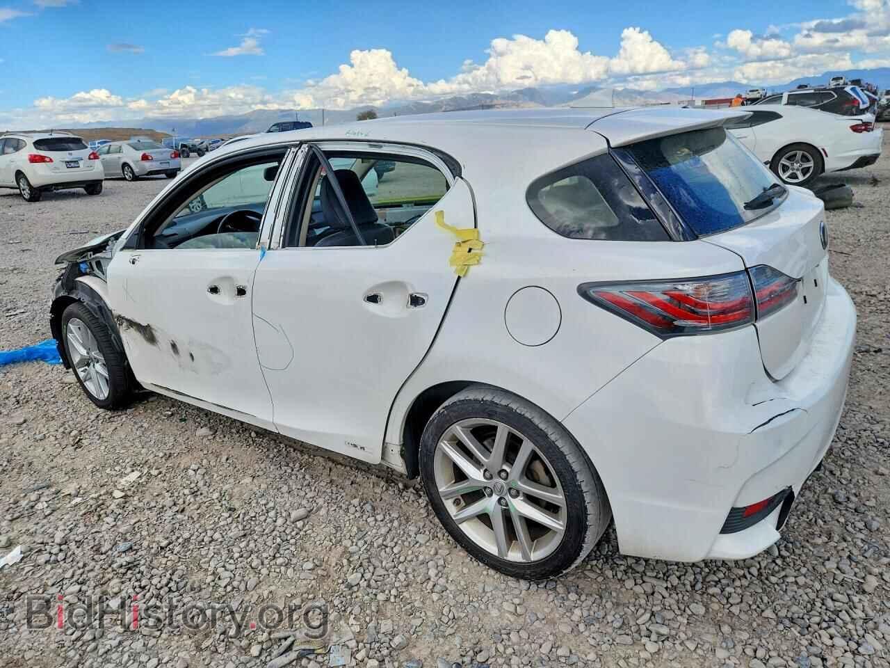 2015 LEXUS CT 200 - VIN: JTHKD5BH6F2245281 - Photo 2