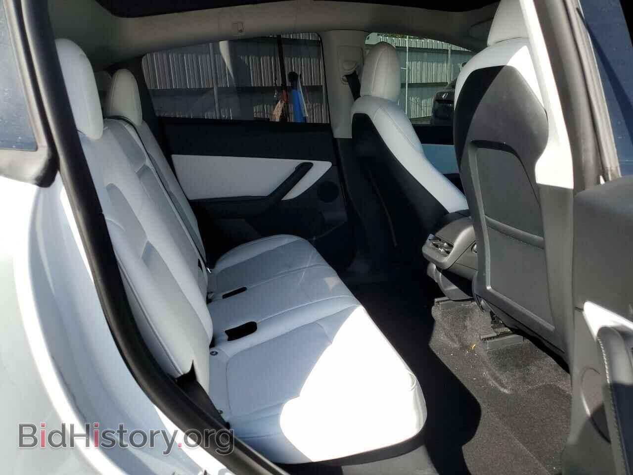 2022 TESLA MODEL Y - VIN: 7SAYGDEF0NF493807 - Фото 10