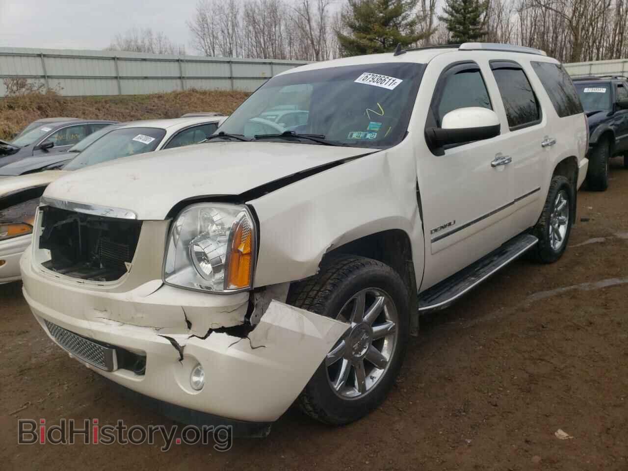 2011 GMC YUKON - VIN: 1GKS2EEF0BR110904 - Фото 2
