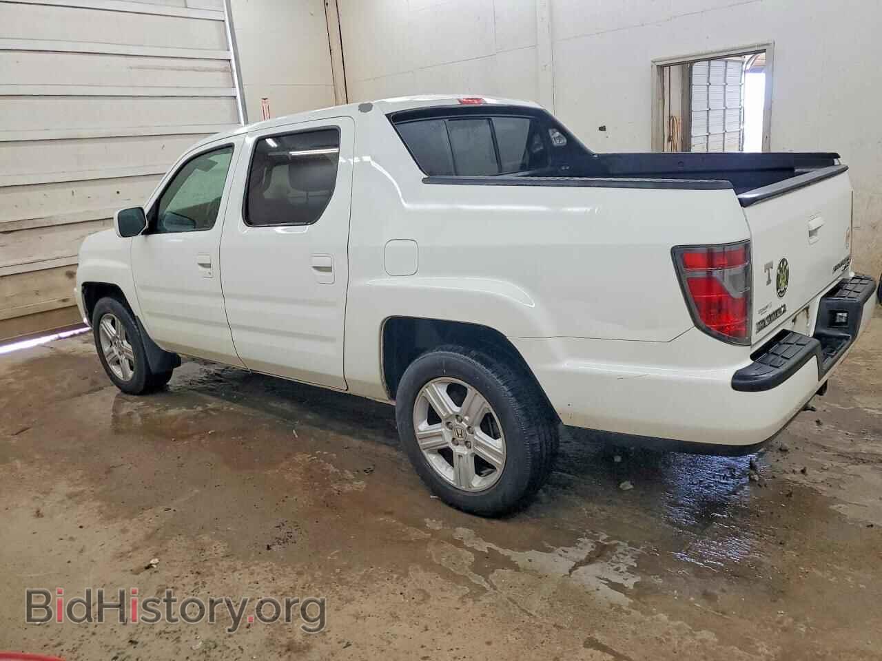 2014 HONDA RIDGELINE - VIN: 5FPYK1F58EB001709 - Photo 2