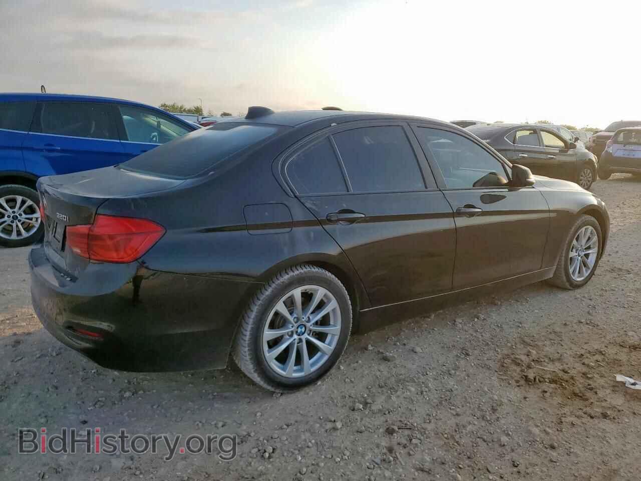 2017 BMW 3 SERIES - VIN: WBA8A9C3XHK863976 - Фото 3