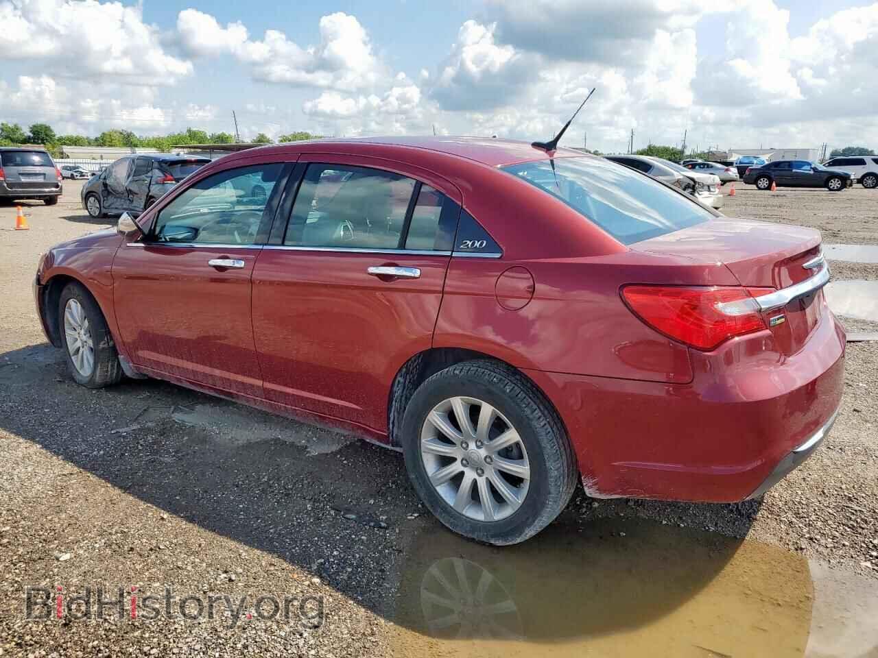 2013 CHRYSLER 200 - VIN: 1C3CCBCG8DN527144 - Фото 2