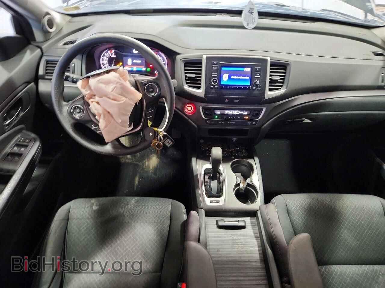 2017 Honda RIDGELINE (VIN 5FPYK2F17HB004155) — фото 8 из 12
