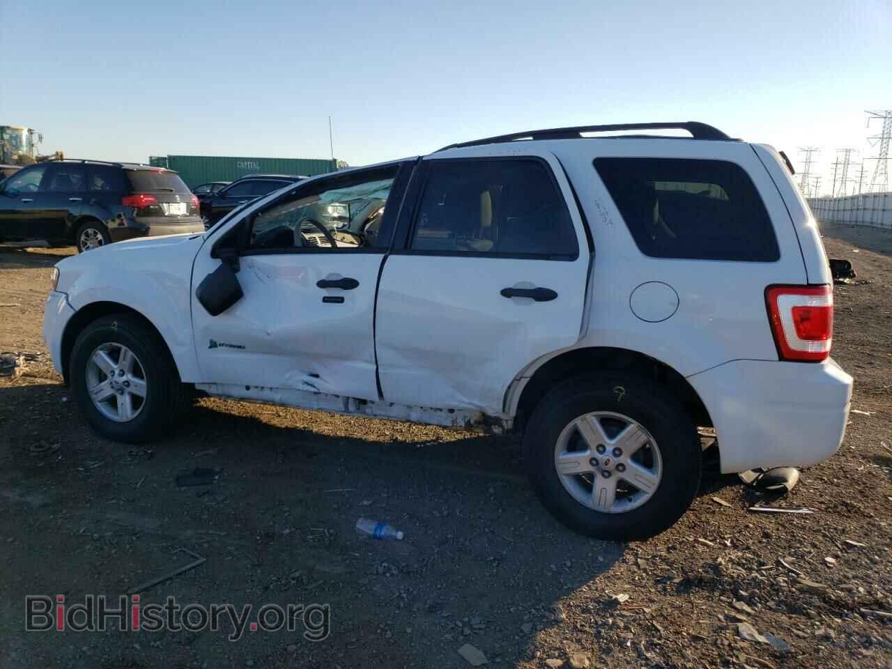 2011 FORD ESCAPE - VIN: 1FMCU5K32BKA94214 - Фото 2