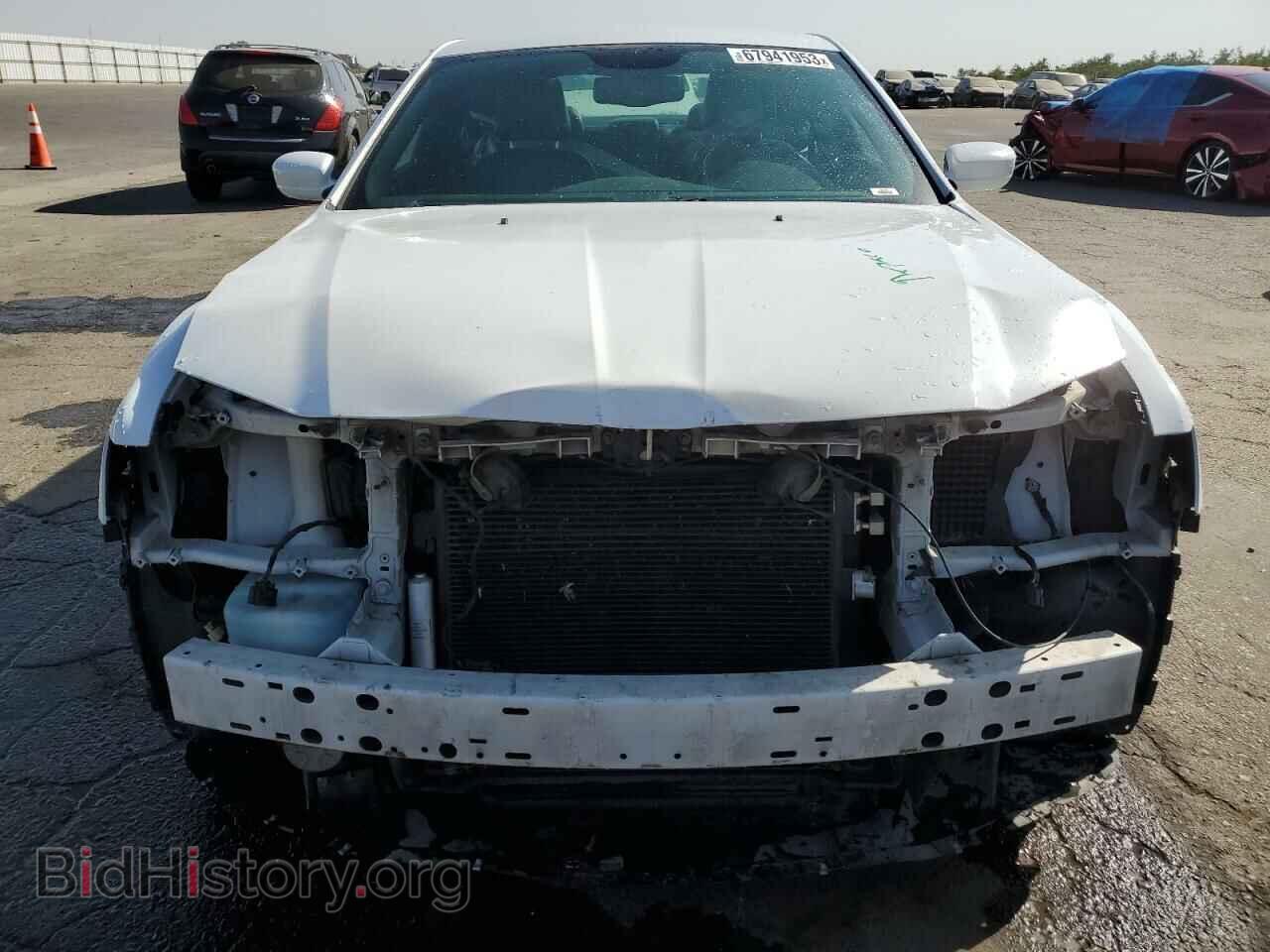 2014 CHRYSLER 300 - VIN: 2C3CCAAG9EH329745 - Фото 5