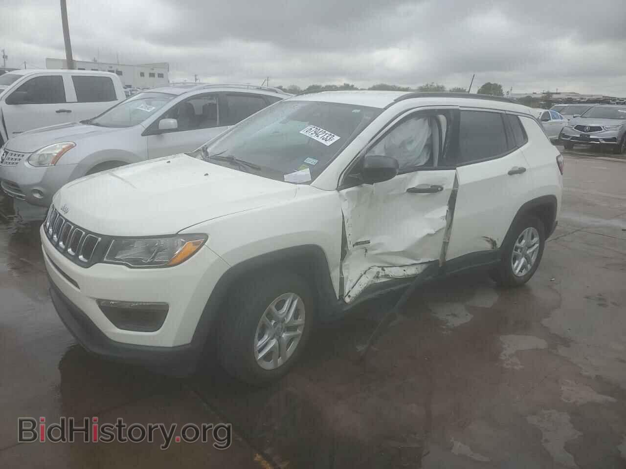 Photo 3C4NJCABXKT614905 - JEEP COMPASS 2019