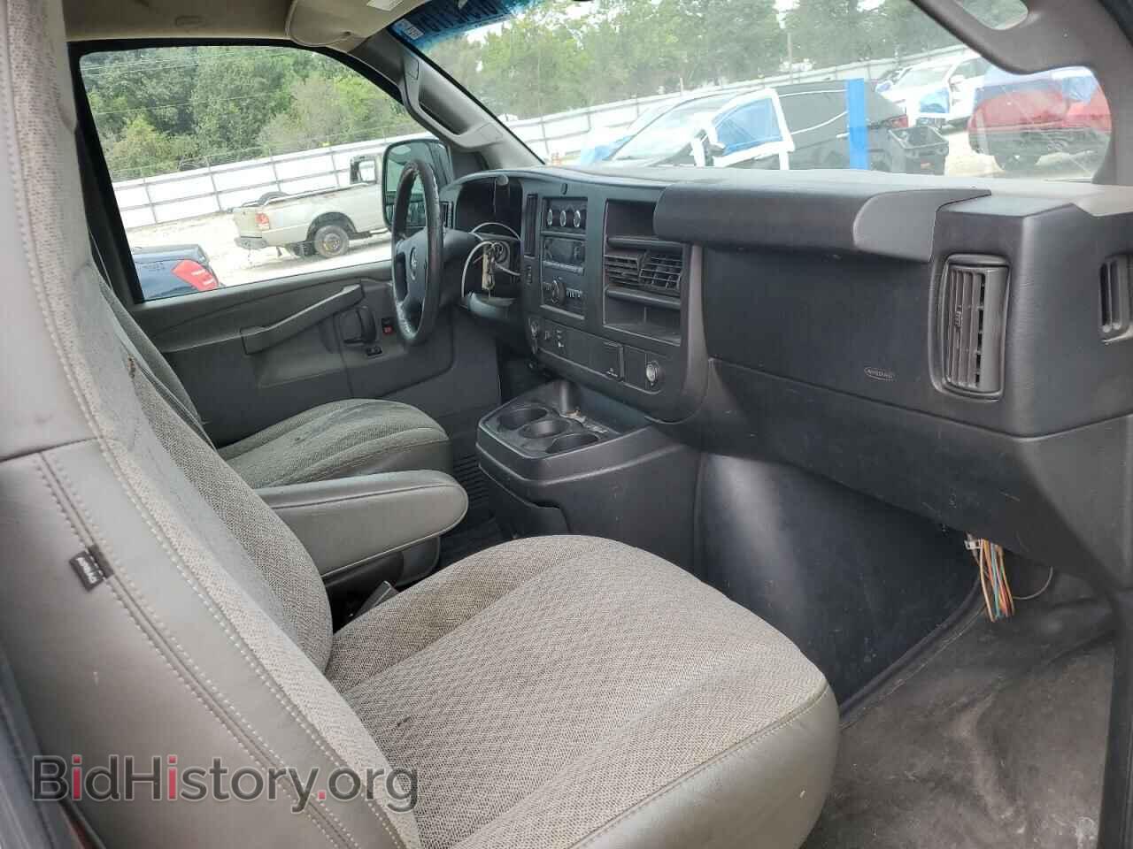2017 GMC SAVANA - VIN: 1GTW7AFF8H1907267 - Фото 10