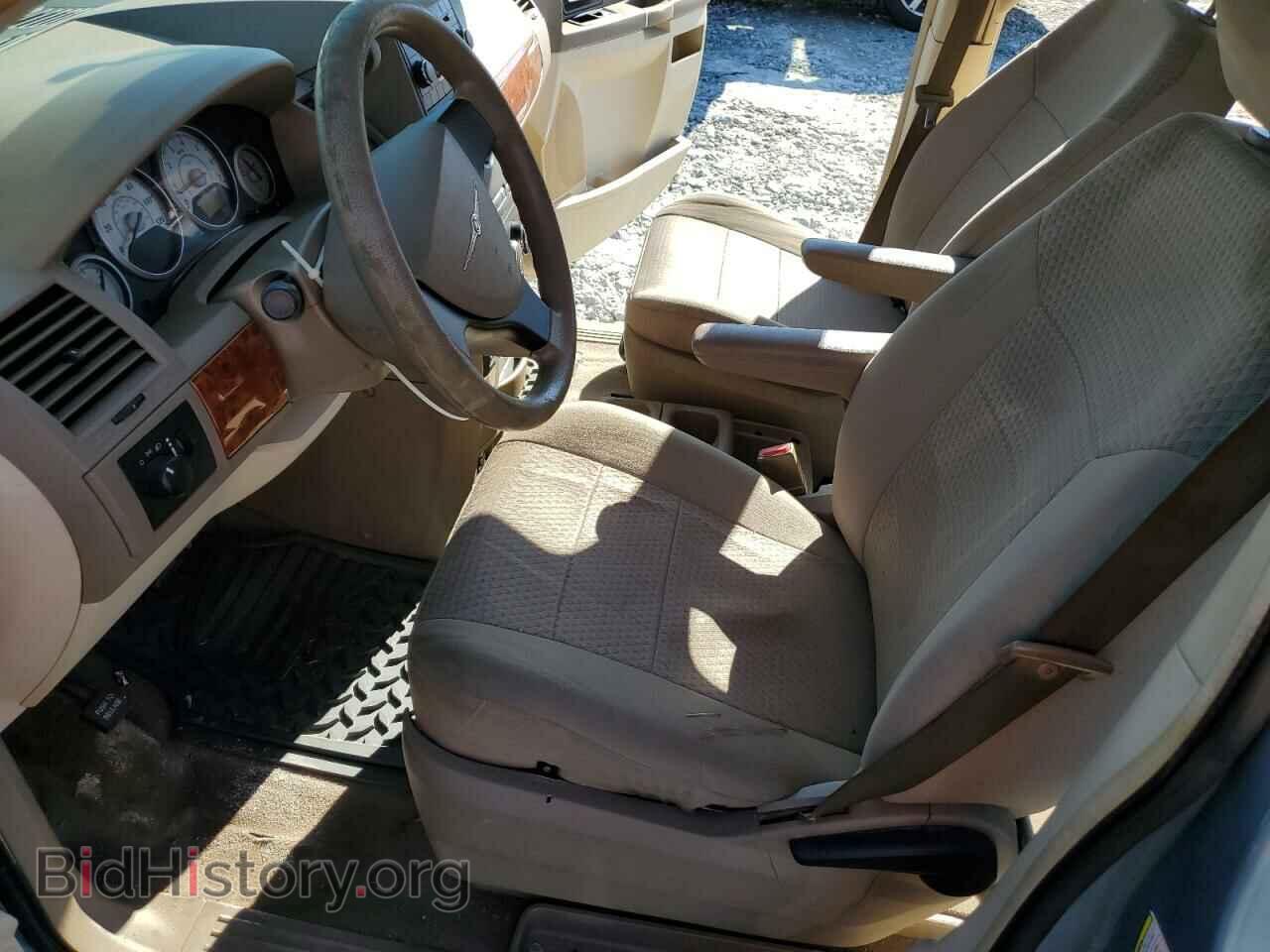 2008 CHRYSLER MINIVAN - VIN: 2A8HR44H58R142340 - Фото 7