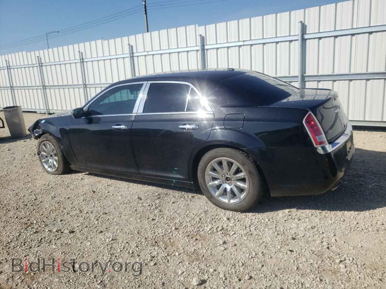 2013 CHRYSLER 300 - VIN: 2C3CCAAG8DH685389 - Фото 2