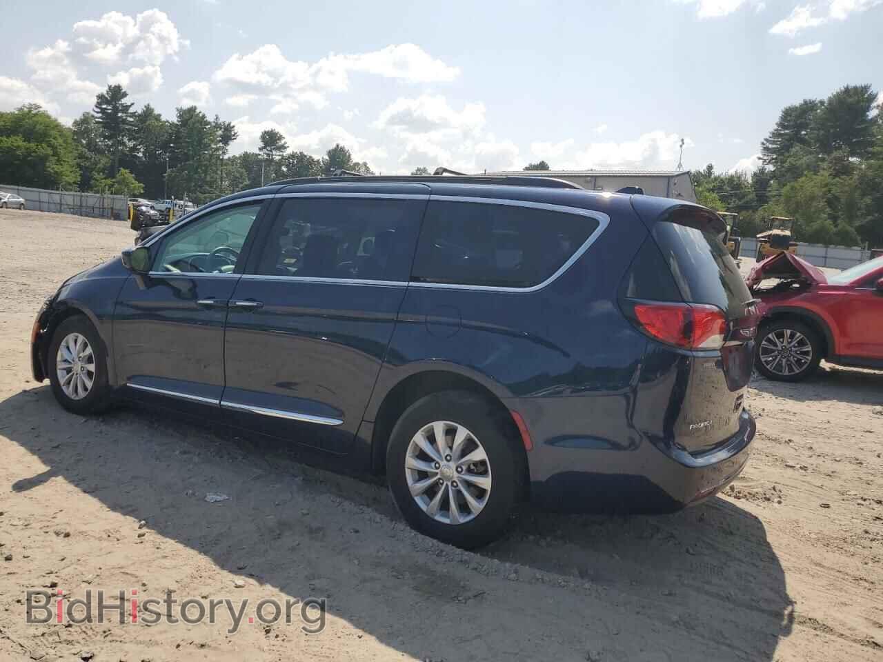 2017 CHRYSLER PACIFICA - VIN: 2C4RC1BG8HR831889 - Фото 2
