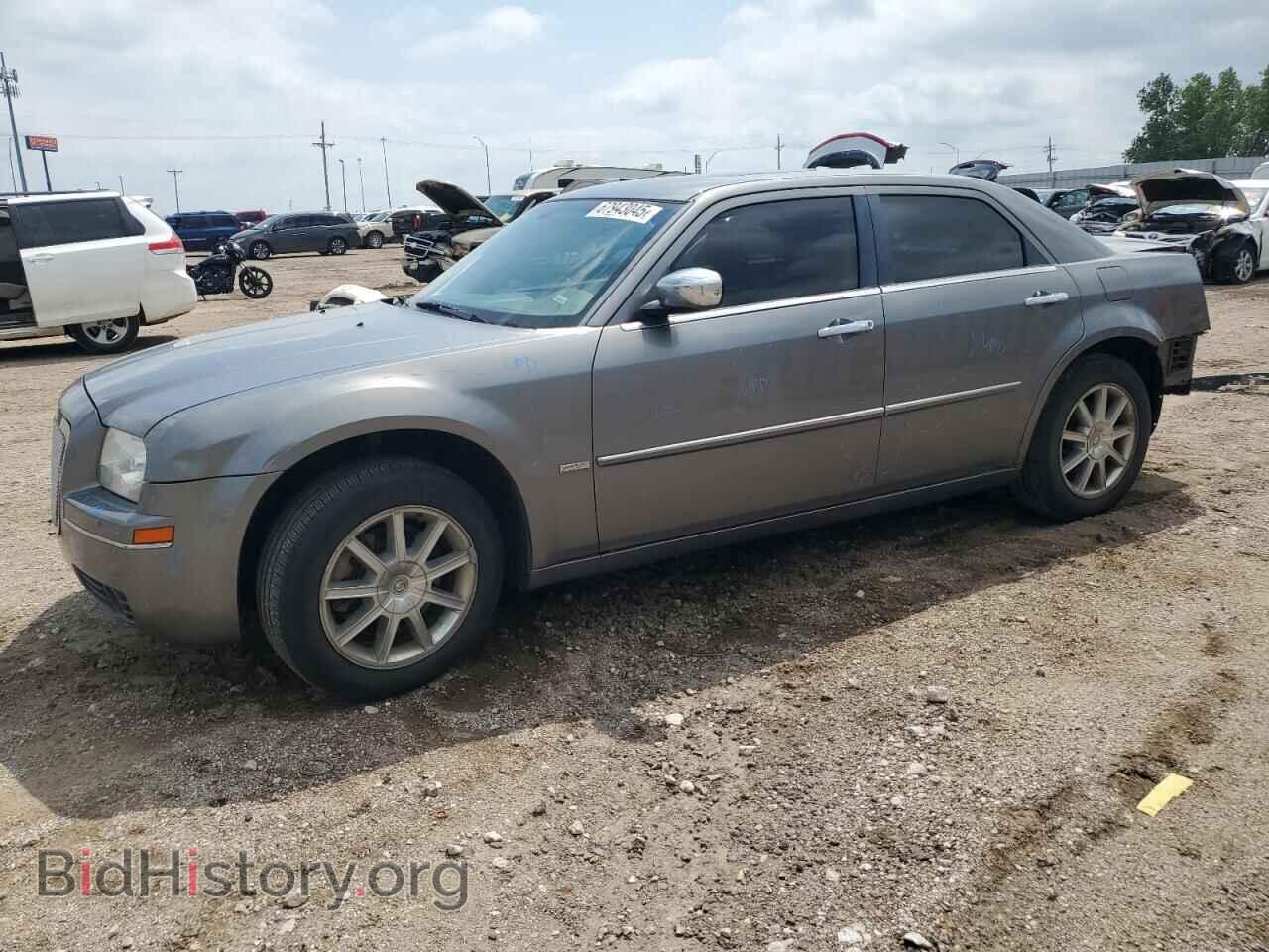 Photo 2C3CK5CV5AH318998 - CHRYSLER 300 2010