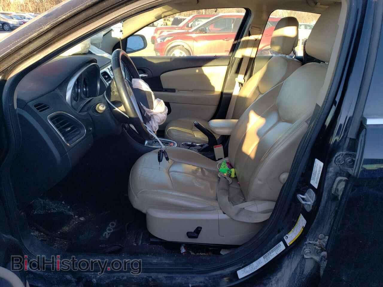 2011 CHRYSLER 200 - VIN: 1C3BC2FG0BN618395 - Photo 7