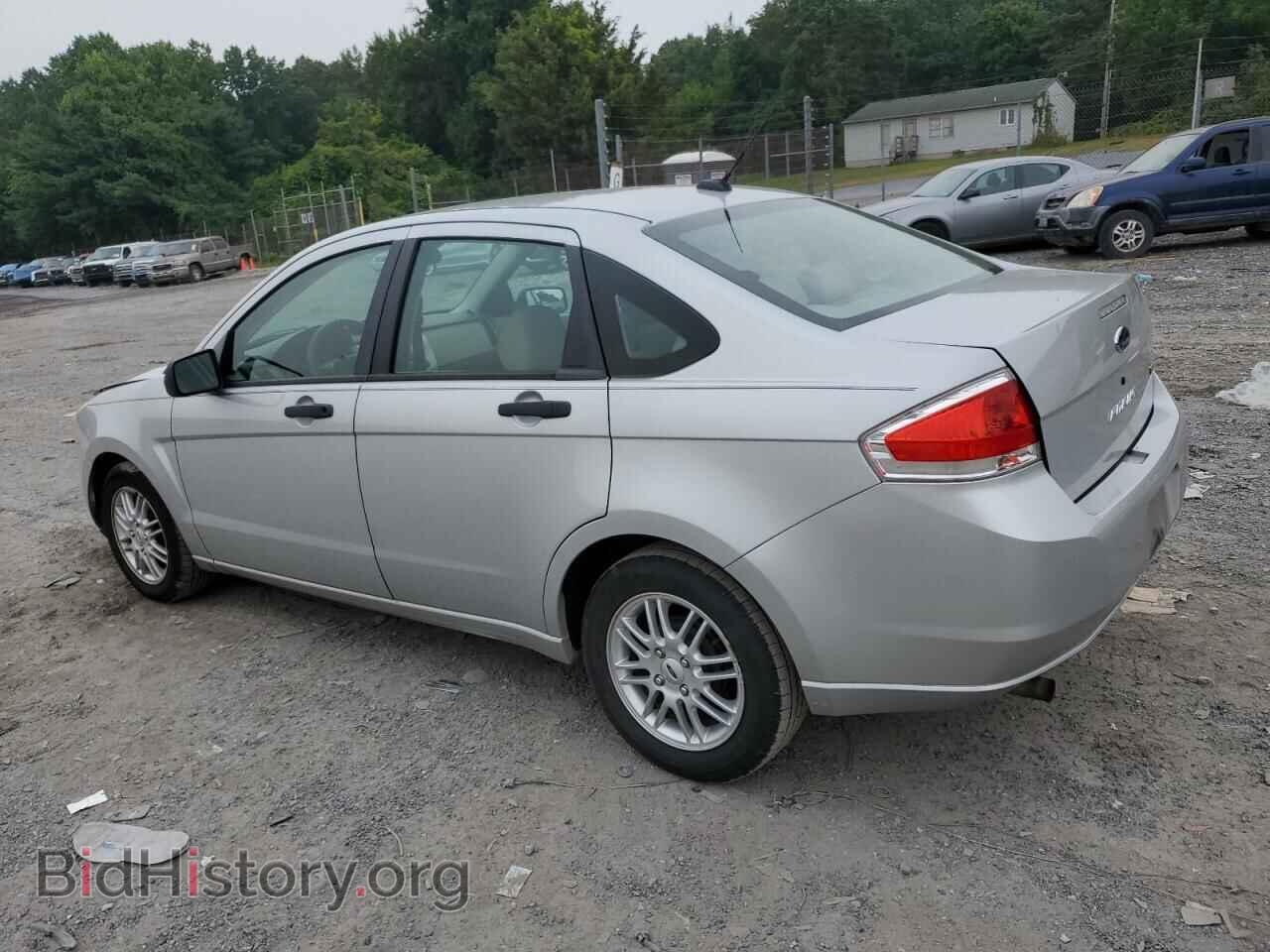 2009 FORD FOCUS - VIN: 1FAHP35N19W235849 - Фото 2