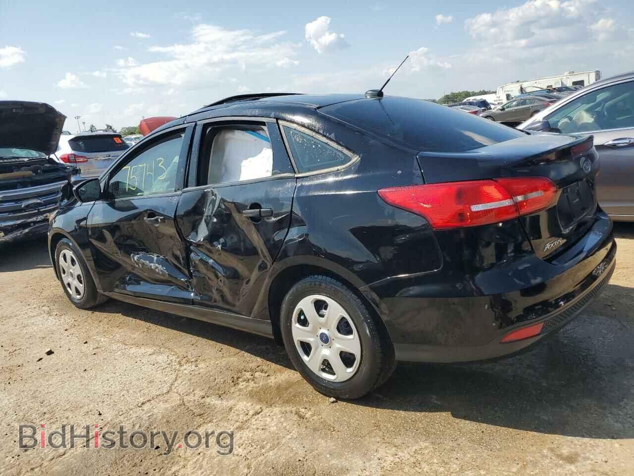 2017 FORD FOCUS - VIN: 1FADP3E2XHL230010 - Photo 2