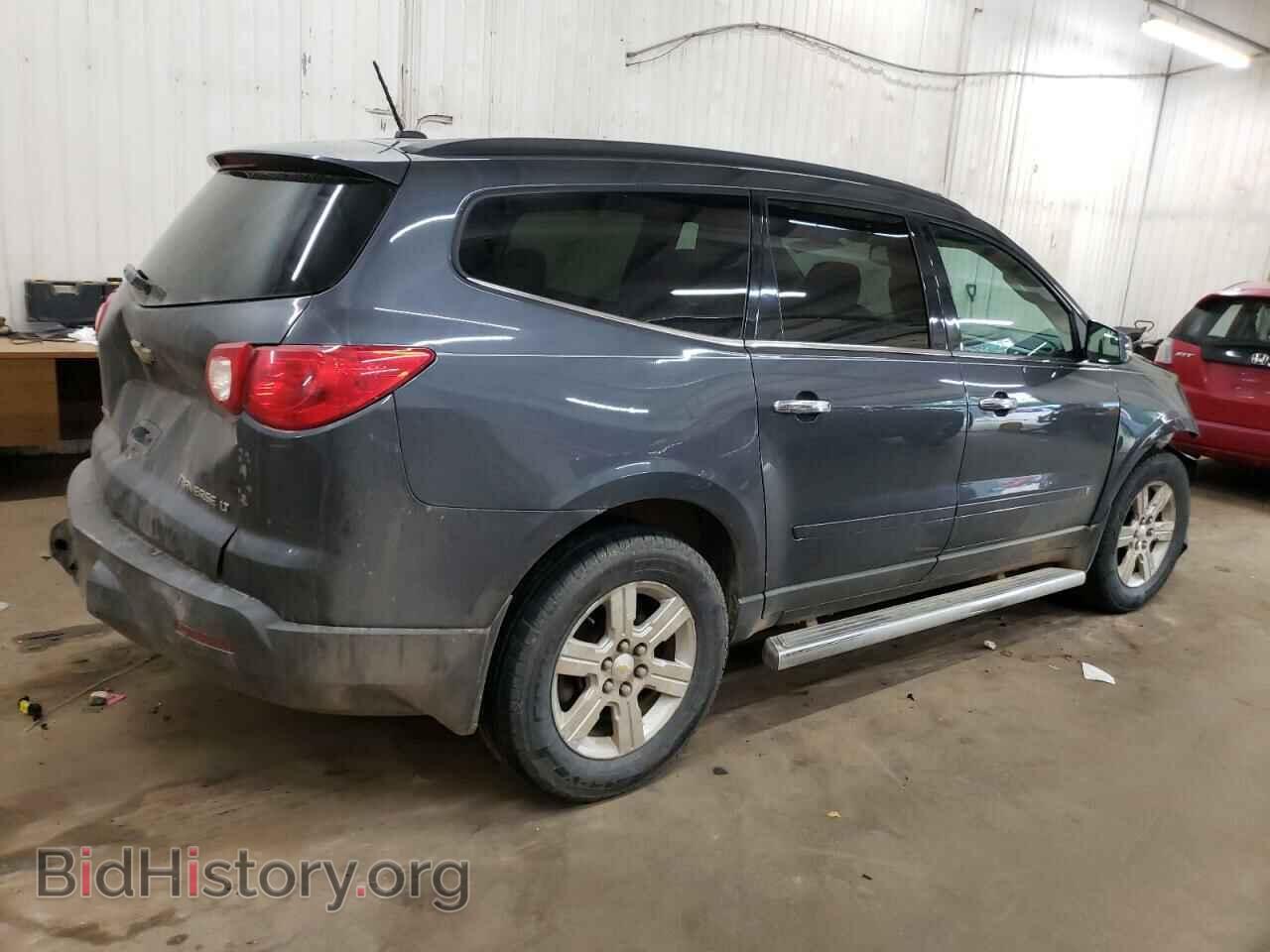 2010 CHEVROLET TRAVERSE - VIN: 1GNLVFED5AS116143 - Фото 3