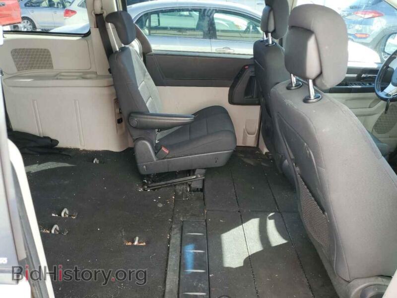 2010 Dodge CARAVAN (VIN 2D4RN4DE2AR205688) — photo 10 of 12