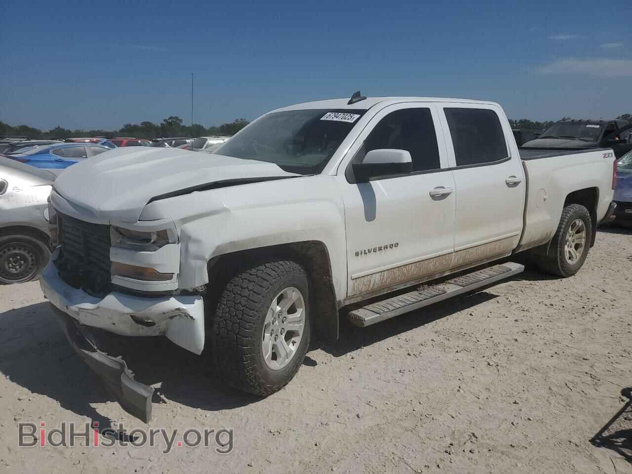 Photo 1GCUKREC7HF236897 - CHEVROLET ALL Models 2017