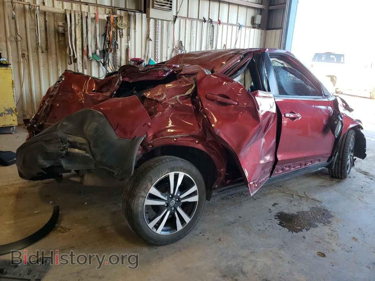 2019 NISSAN KICKS - VIN: 3N1CP5CU6KL558917 - Фото 3