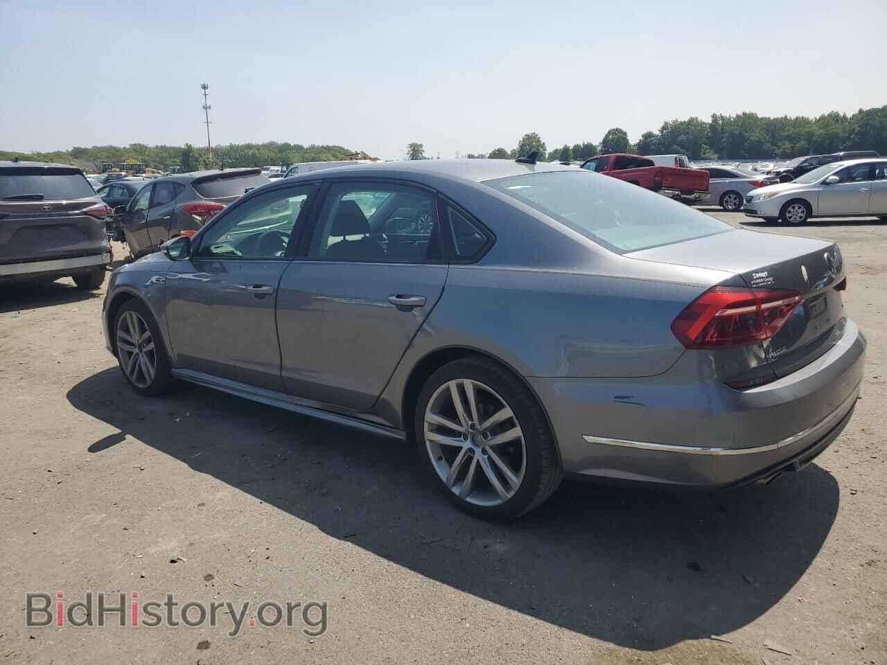 2018 VOLKSWAGEN PASSAT - VIN: 1VWAA7A33JC003250 - Фото 2