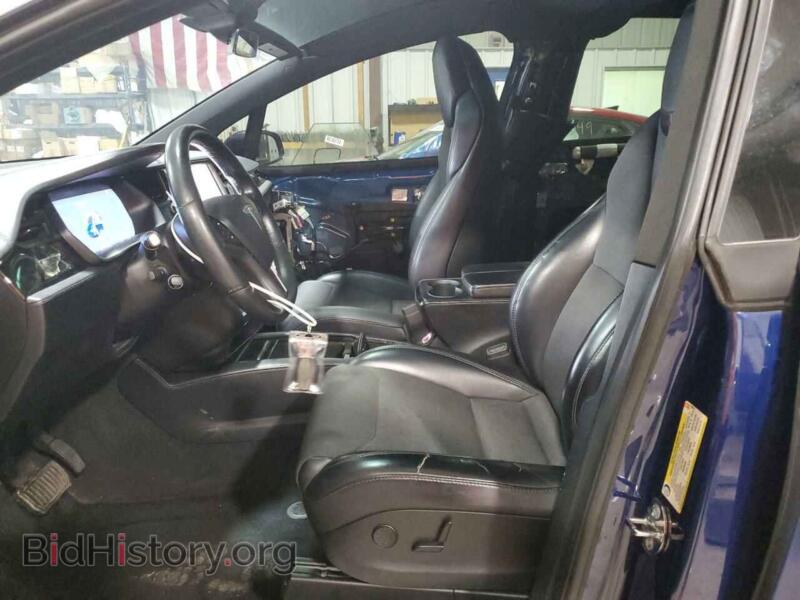 2018 Tesla MODEL X (VIN 5YJXCAE20JF136573) — photo 7 of 13