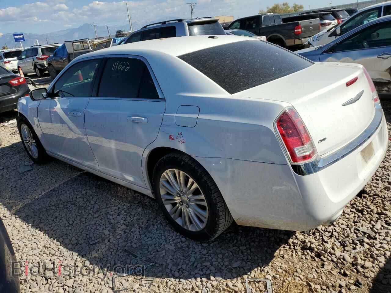 2013 CHRYSLER 300 - VIN: 2C3CCARG3DH533556 - Фото 2