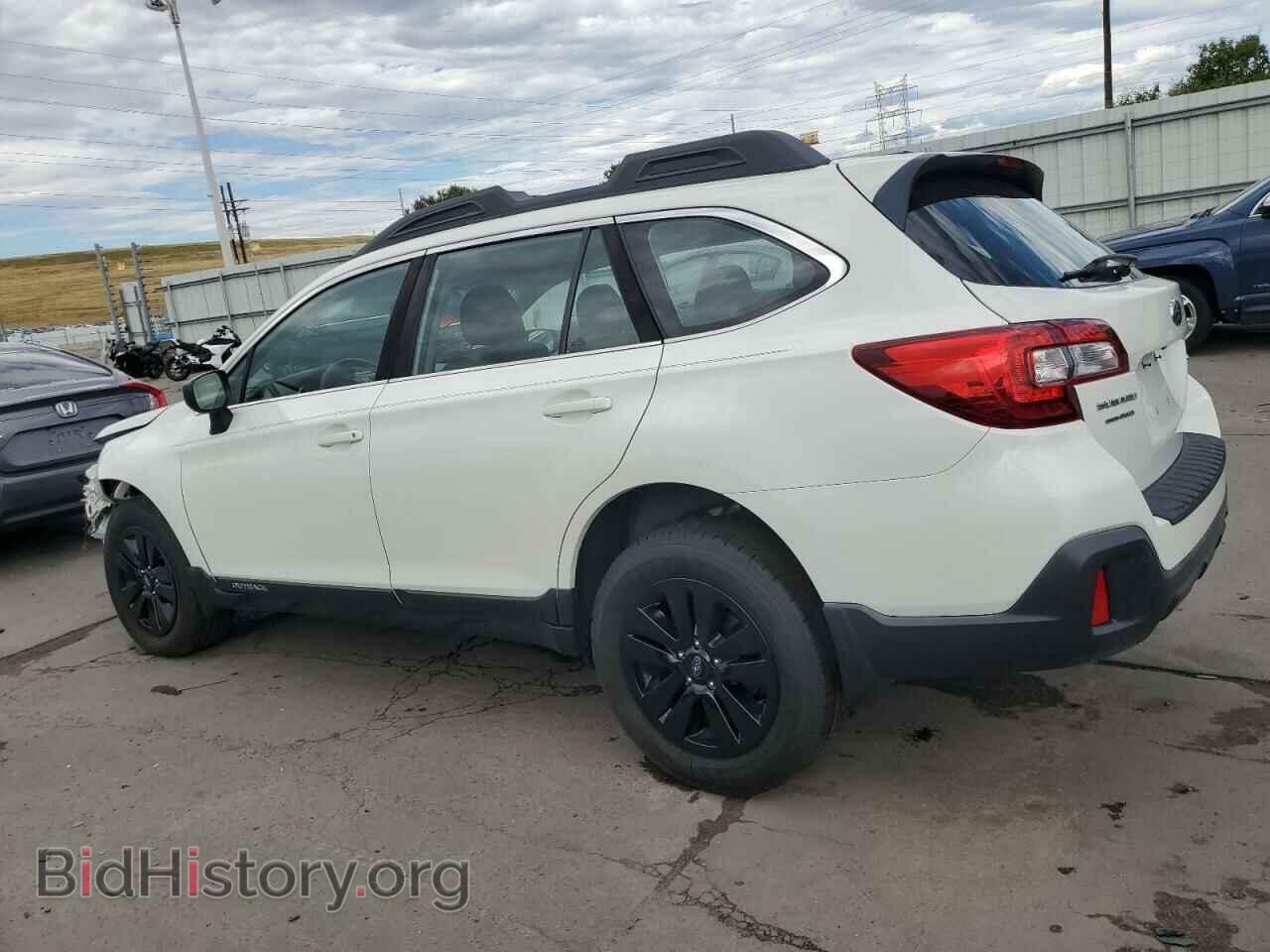 2018 SUBARU OUTBACK - VIN: 4S4BSAAC7J3294008 - Фото 2