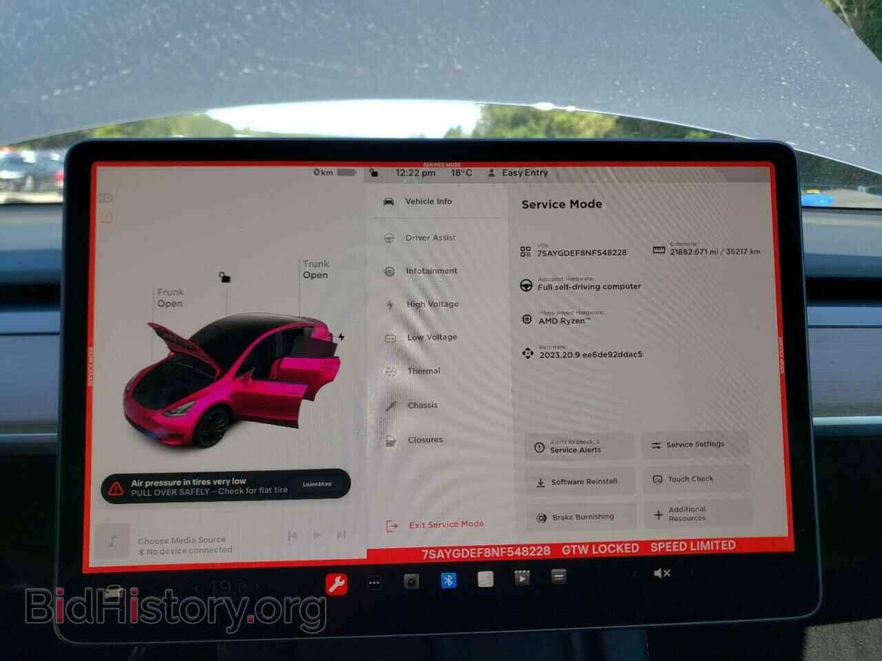 2022 TESLA MODEL Y - VIN: 7SAYGDEF8NF548228 - Photo 9